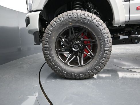 New 2026 Ford F250 Lariat w/ Lariat Ultimate Package image 17