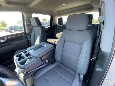 New 2026 GMC Sierra 1500 SLE AWD/4WD image 17