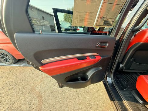 Used 2015 Dodge Durango R/T w/ Technology Group AWD/4WD image 19