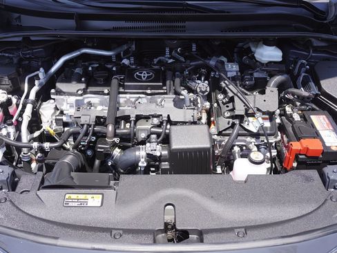 Certified 2025 Toyota Corolla LE FWD image 21