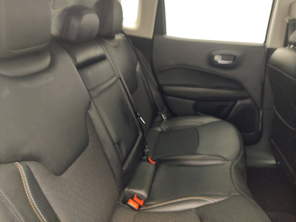 Used 2019 Jeep Compass Latitude w/ Popular Equipment Group AWD/4WD image 19