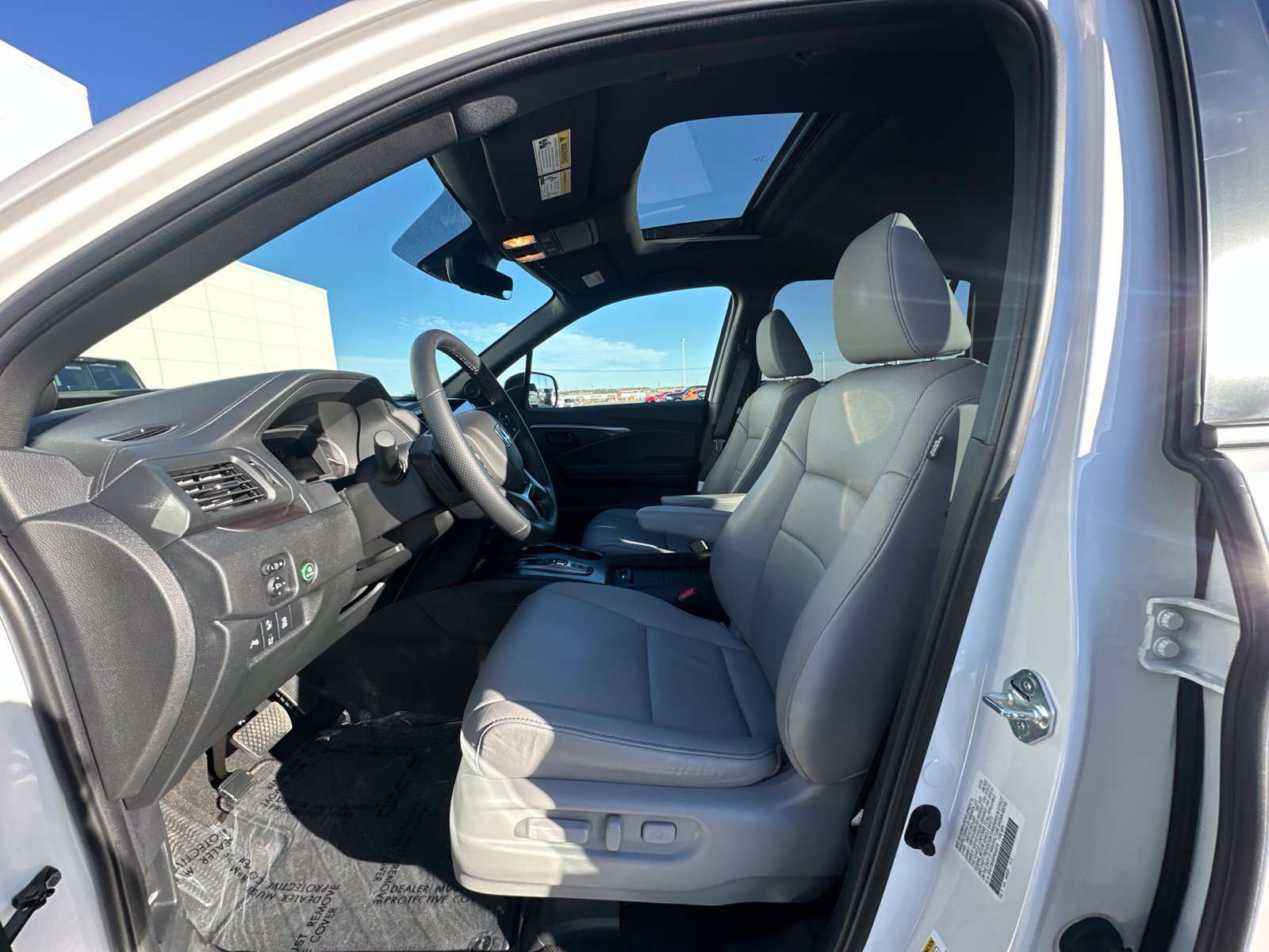 Used 2023 Honda Passport EX-L image 12