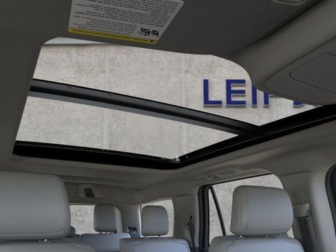 New 2025 Ford Expedition Active image 22