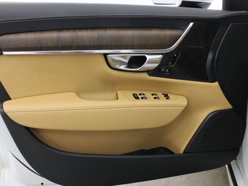 Used 2023 Volvo S90 B6 Ultimate w/ Protection Package Premier image 18