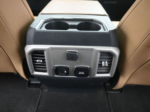 Certified 2022 Ford F250 Lariat w/ Lariat Ultimate Package image 14