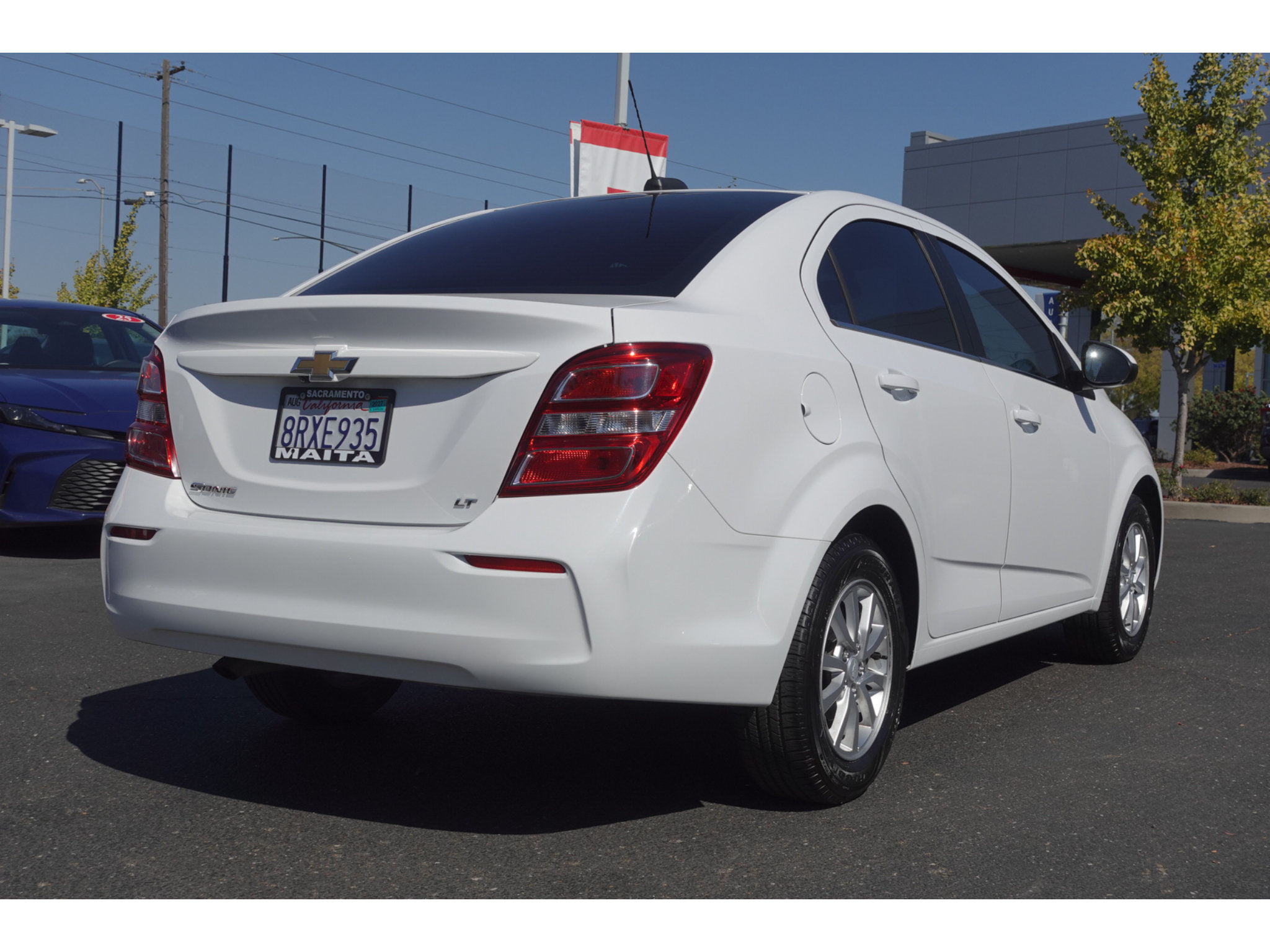 Used 2020 Chevrolet Sonic LT FWD image 3