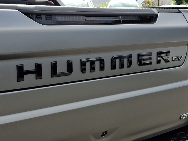 Used 2026 GMC Hummer EV 4x4 Crew Cab w/ Carbon Fiber Edition Package image 32