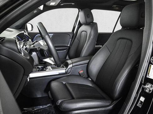Certified 2026 Mercedes-Benz GLB 250 4MATIC image 18
