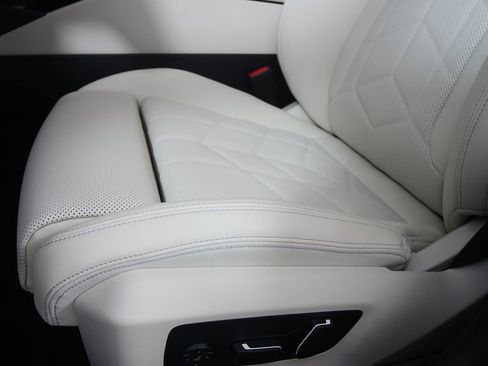 New 2026 BMW 530i image 10