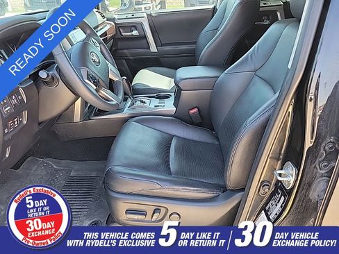 Used 2022 Toyota 4Runner Limited AWD/4WD image 9