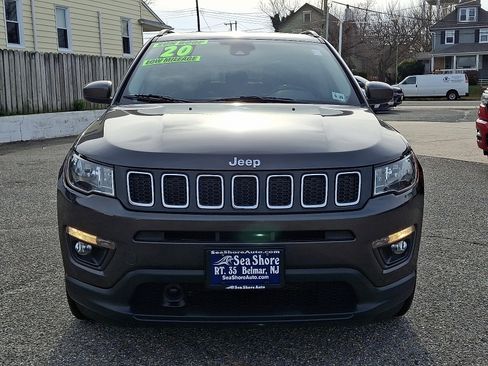 Used 2020 Jeep Compass Latitude image 2