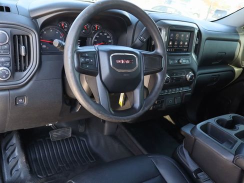 Used 2020 GMC Sierra 2500 4x4 Crew Cab w/ Gooseneck/5TH Wheel Package image 12