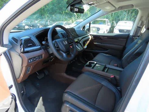 New 2026 Honda Odyssey Elite image 2