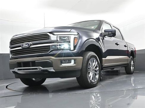 Certified 2025 Ford F150 King Ranch AWD/4WD image 32