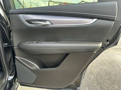 Used 2022 Cadillac XT5 Luxury image 25