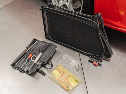 Used 2004 Porsche 911 Cabriolet image 33