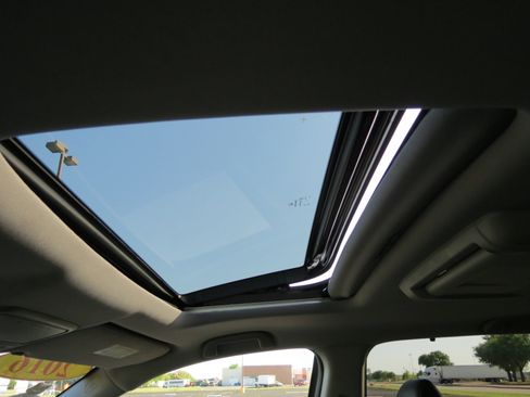 Used 2016 Honda Pilot Touring image 27