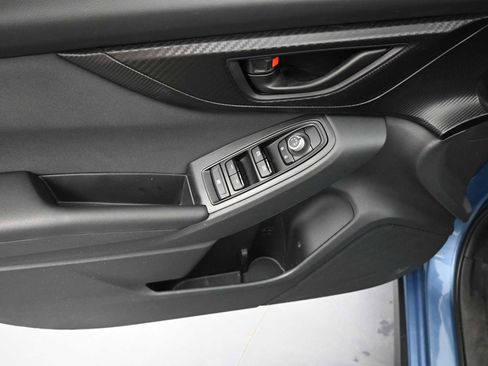 Used 2021 Subaru Crosstrek 2.0i Premium w/ Moonroof Package image 16