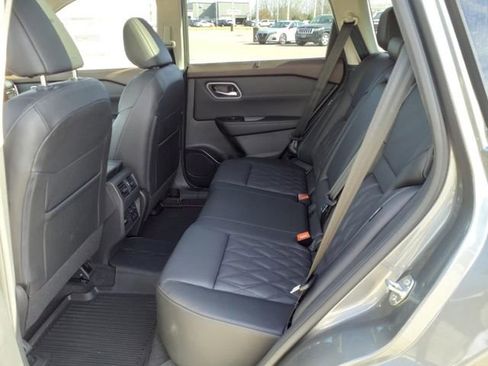 Certified 2023 Nissan Rogue Platinum w/ Platinum Premium Package image 8