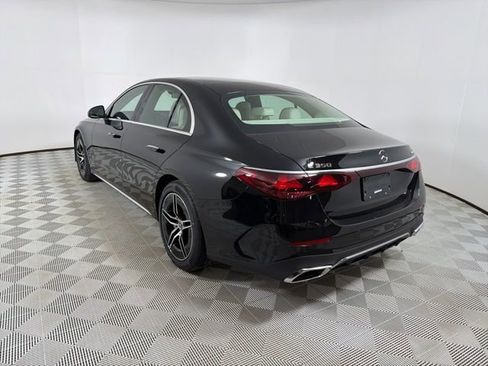 New 2026 Mercedes-Benz E 350 4MATIC Sedan image 5