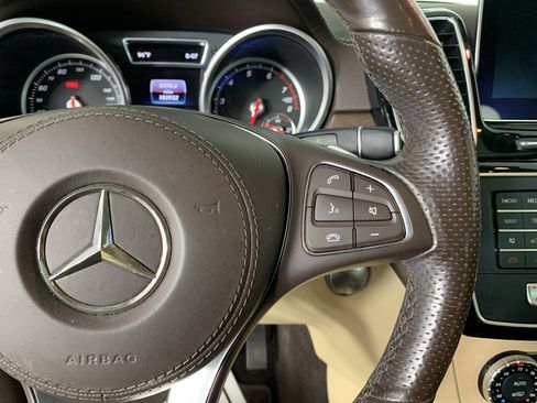 Used 2017 Mercedes-Benz GLS 450 4MATIC image 21