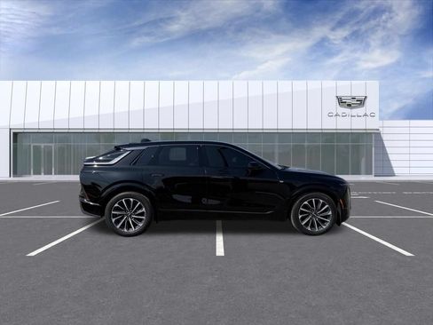 Certified 2024 Cadillac Lyriq Sport AWD/4WD image 2