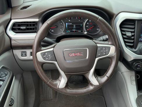Used 2018 GMC Acadia SLT AWD/4WD image 7