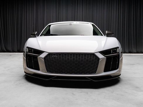 Used 2017 Audi R8 V10 plus image 21