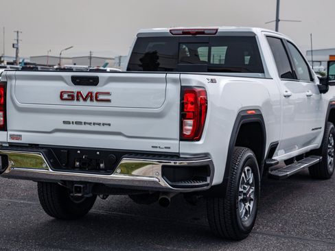 Used 2025 GMC Sierra 2500 SLE w/ SLE Value Package; AWD/4WD image 4