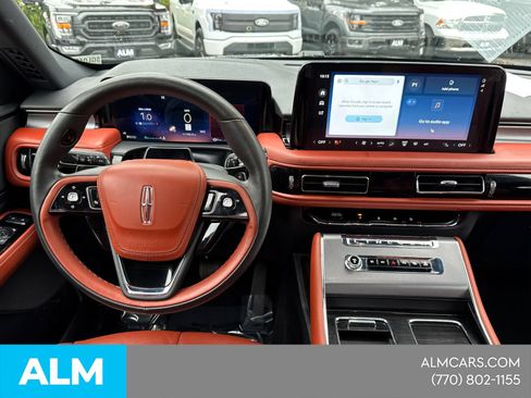 Used 2025 Lincoln Aviator Reserve AWD/4WD image 29