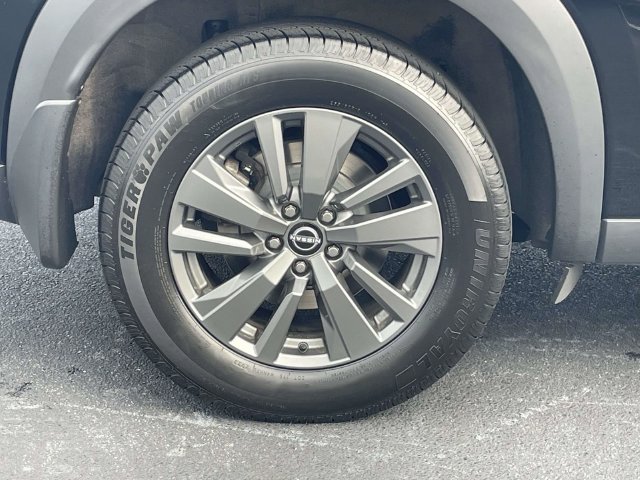 Used 2022 Nissan Pathfinder SV AWD/4WD image 9