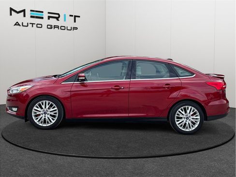 Used 2015 Ford Focus Titanium FWD image 5