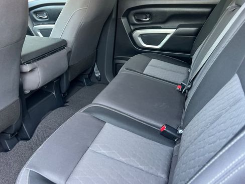 Certified 2023 Nissan Titan SV image 5