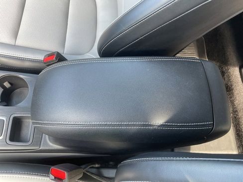 Certified 2023 Ford Escape Platinum image 44