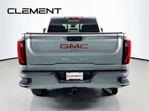 Used 2024 GMC Sierra 2500 Denali w/ Denali Reserve Package AWD/4WD image 8