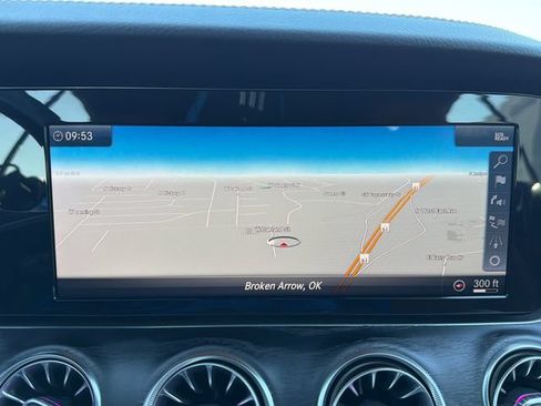 Used 2019 Mercedes-Benz E 450 4MATIC Cabriolet image 12
