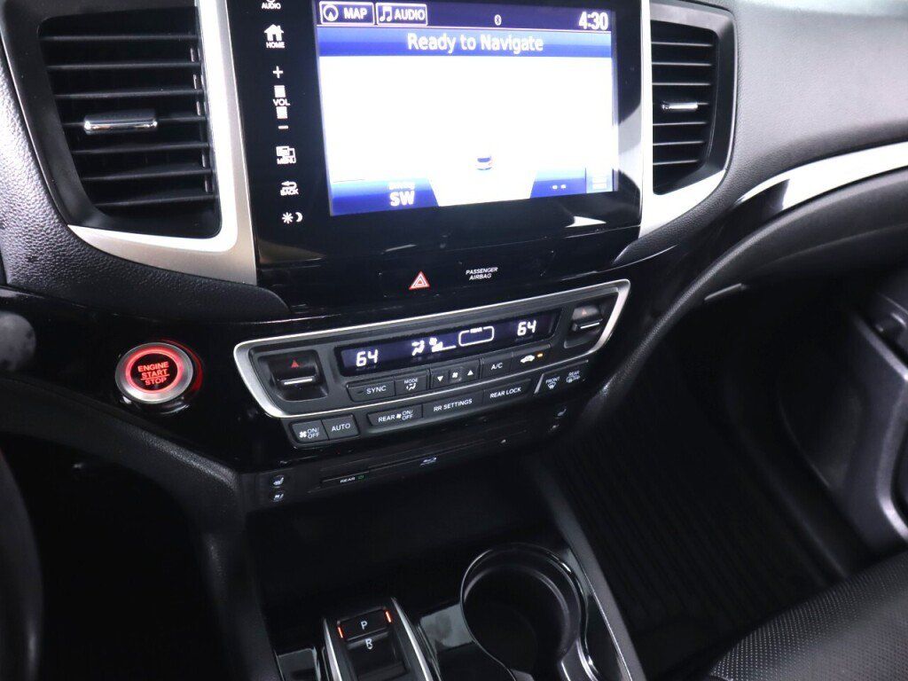 Used 2017 Honda Pilot Elite image 16