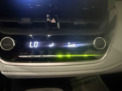 Certified 2023 Toyota Corolla SE w/ Carpet Mat Package (TMS) image 33