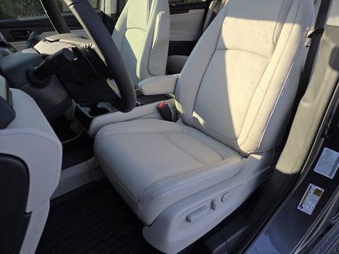 New 2026 Honda Odyssey EX-L image 25