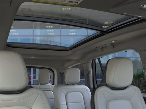 New 2025 Lincoln Aviator Reserve w/ Equipment Group 201A image 22