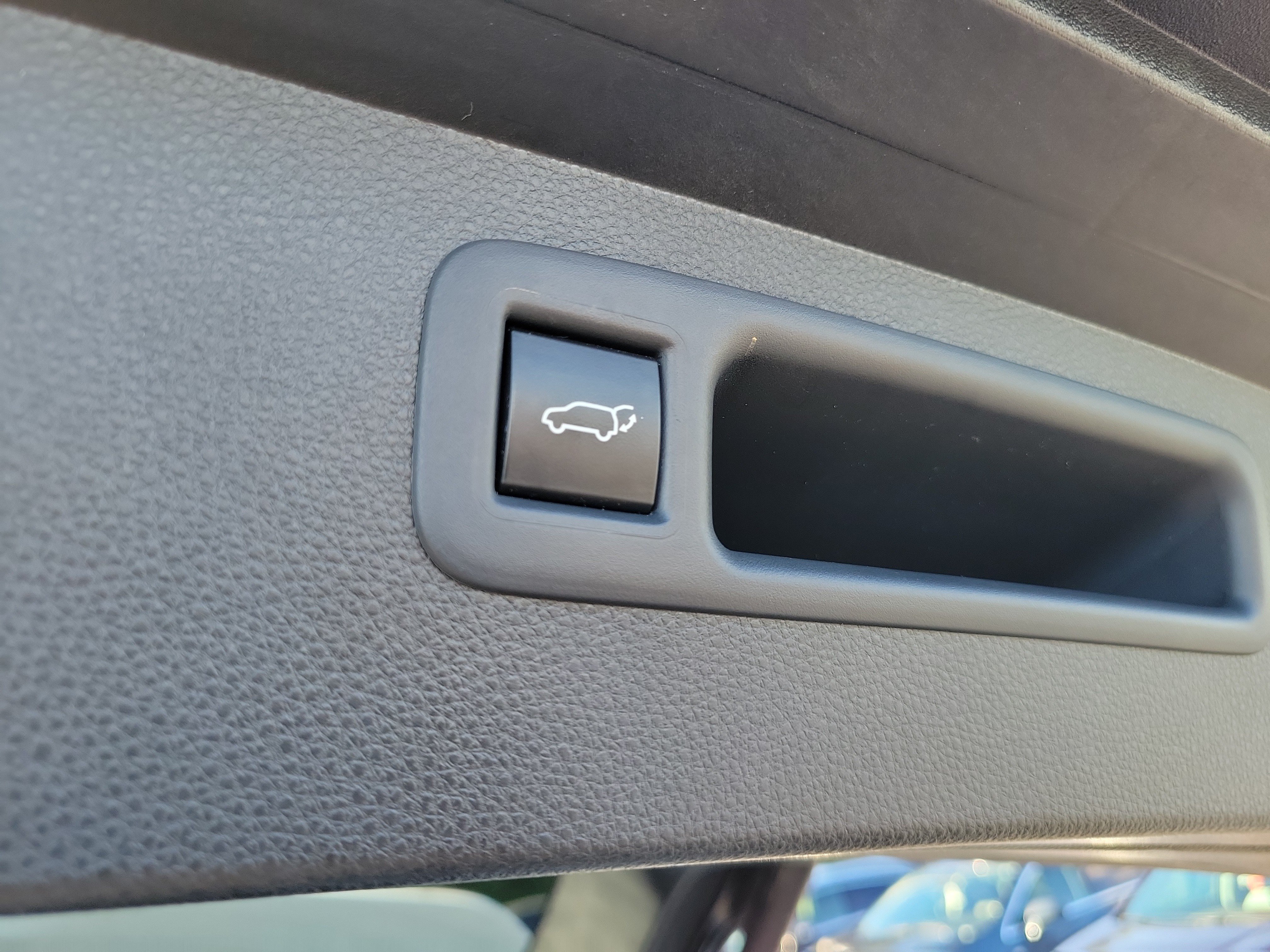 Used 2021 Toyota Highlander Limited AWD/4WD image 8