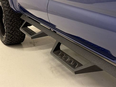 Used 2023 Toyota Tacoma Limited image 10