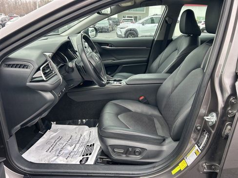 Used 2024 Toyota Camry XSE image 2