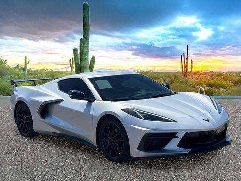 Used 2026 Chevrolet Corvette Stingray Coupe w/ Battery Protection Package RWD image 7