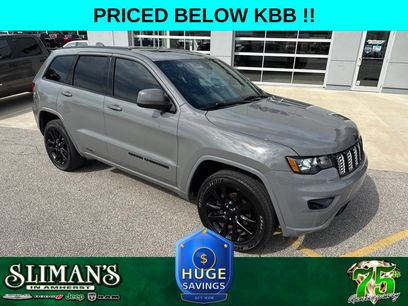 Used 2020 Jeep Grand Cherokee Altitude