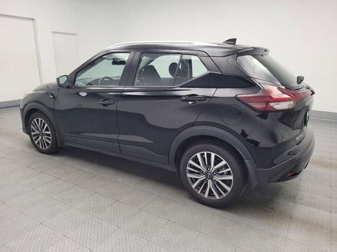 Used 2024 Nissan Kicks SV image 3