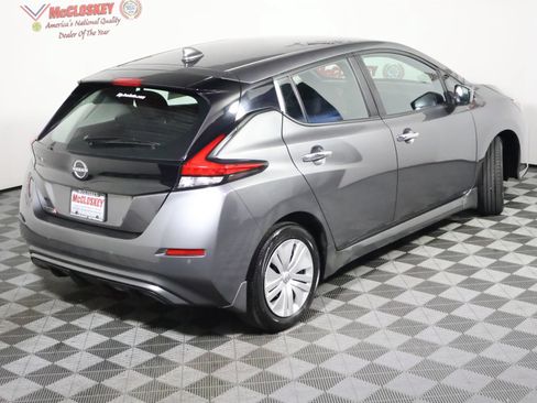 Used 2025 Nissan Leaf S FWD image 4