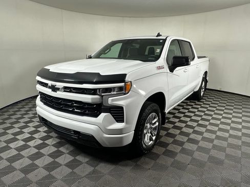 Used 2022 Chevrolet Silverado 1500 RST w/ Z71 Off-Road Package AWD/4WD image 1
