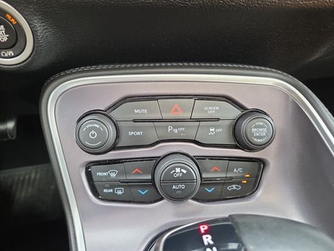 Used 2019 Dodge Challenger SXT w/ Plus Package AWD/4WD image 18