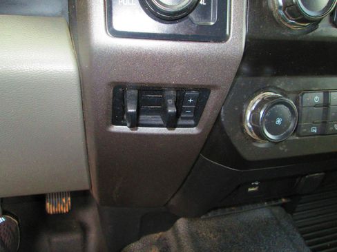 Used 2019 Ford F250 XL w/ Power Equipment Group AWD/4WD image 21